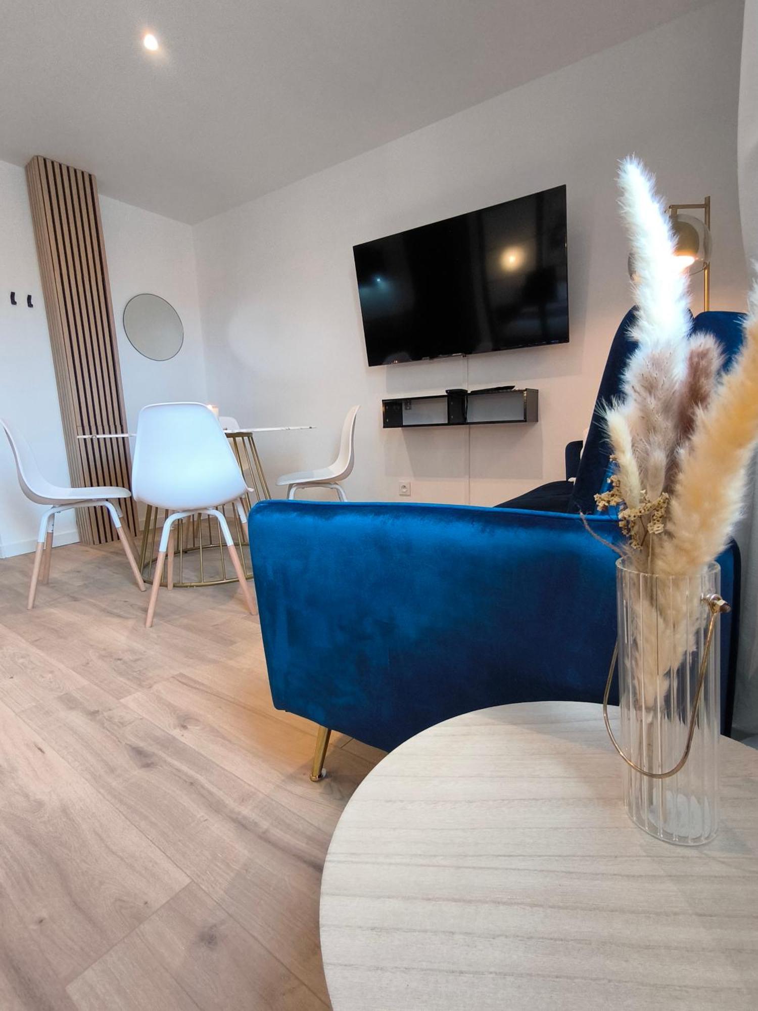 Sublime T2 En Plein Centre Climatise Appartement Montélimar Buitenkant foto